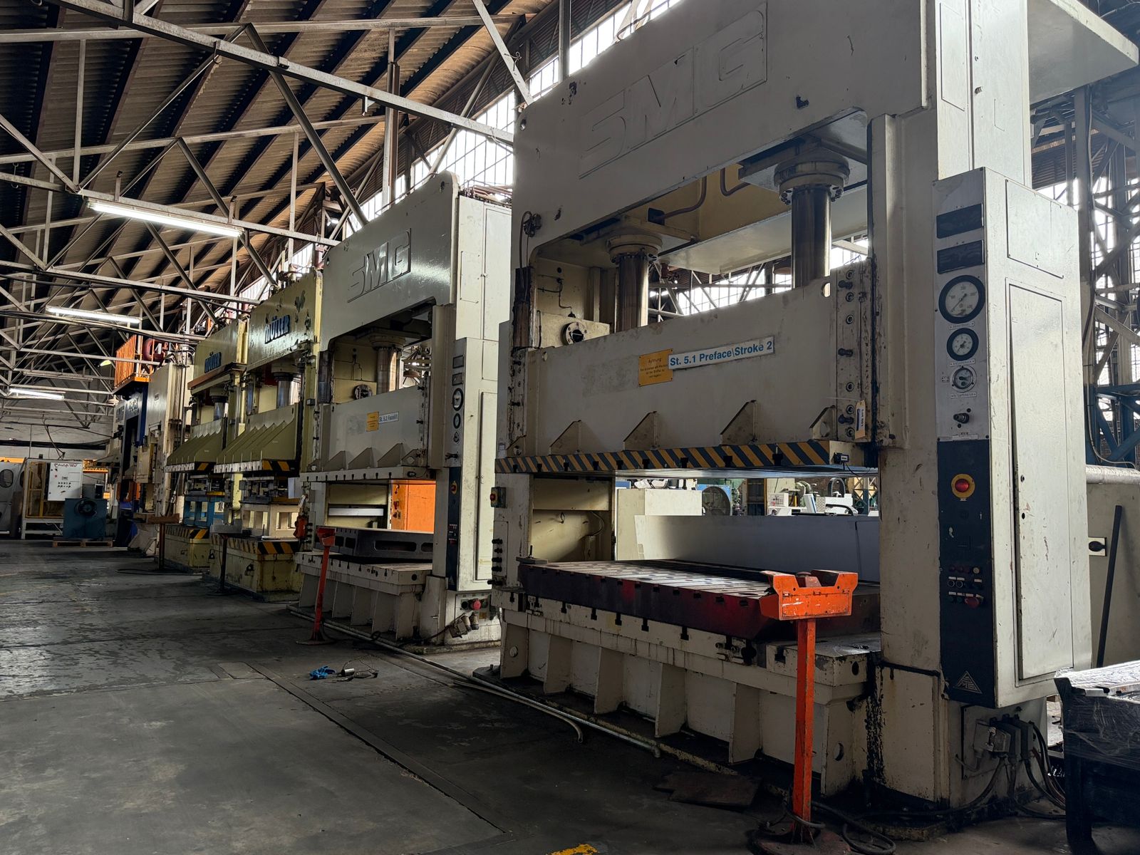 HYDRAULIC & MECHANICAL PRESSES - PRETORIA NORTH (NPW1808-04-26)