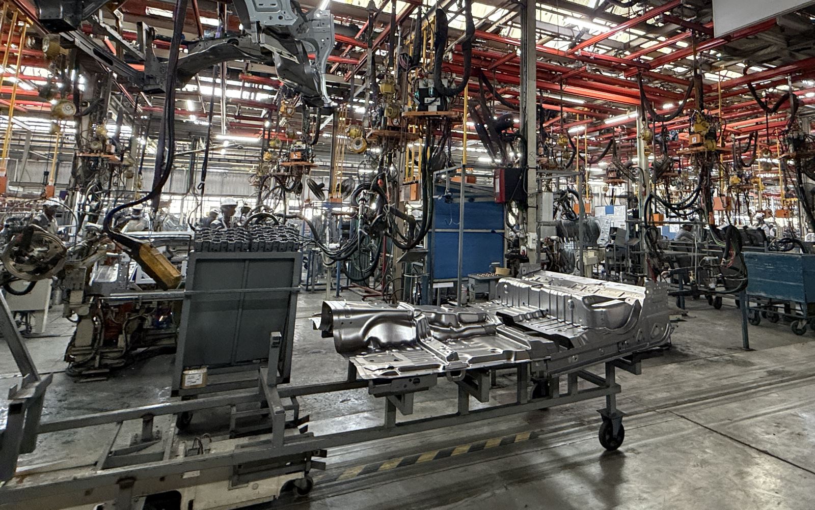 AUTOMOTIVE MANUFACTURING ASSETS - ROSSLYN (NSA1832-05-26)