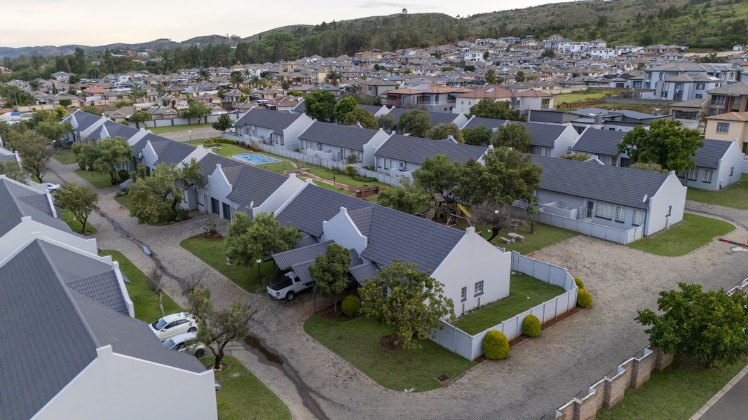 2-BEDROOM HOME IN A SECURE COMPLEX - AMANDASIG (ICO0054-02-26)