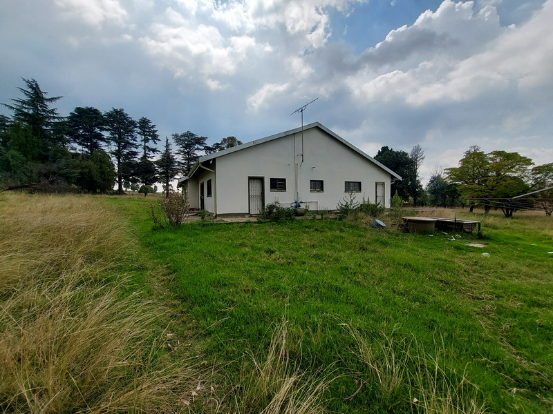 PRIME FARM WITH INFRASTRUCTURE & BUSINESS POTENTIAL – NEAR VOLKSRUST (ICO0062-04-26)