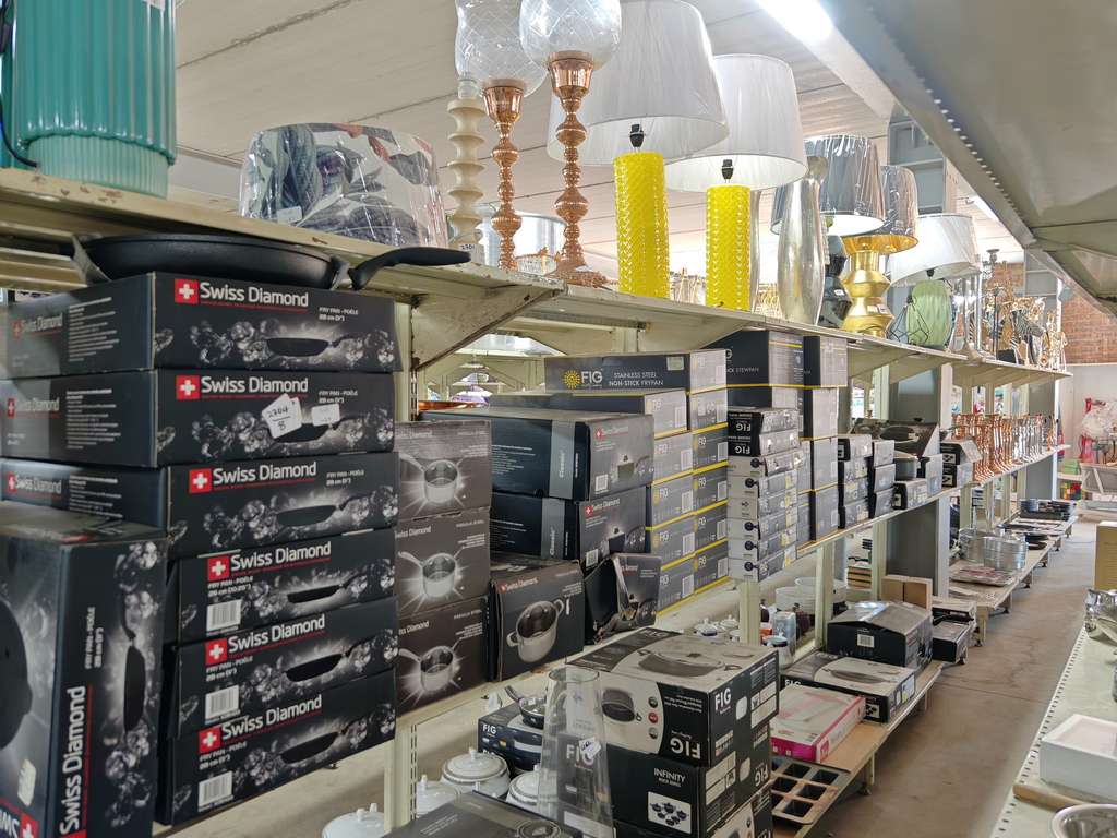 CLEARANCE SALE OF PREMIUM DECOR & KITCHENWARE - PRETORIA NORTH (ICO1784-02-26)