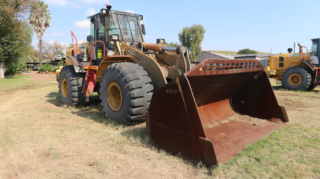 CONTAINERS, WHEEL LOADERS, GENERATOR & INDUSTRIAL EQUIPMENT - BON ACCORD (ICO1844-06-26)