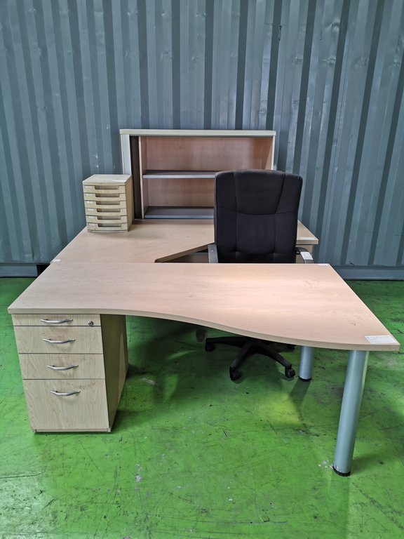 FURNITURE, ELECTRICAL & INDUSTRIAL EQUIPMENT - SASOLBURG (SA03-253-26)