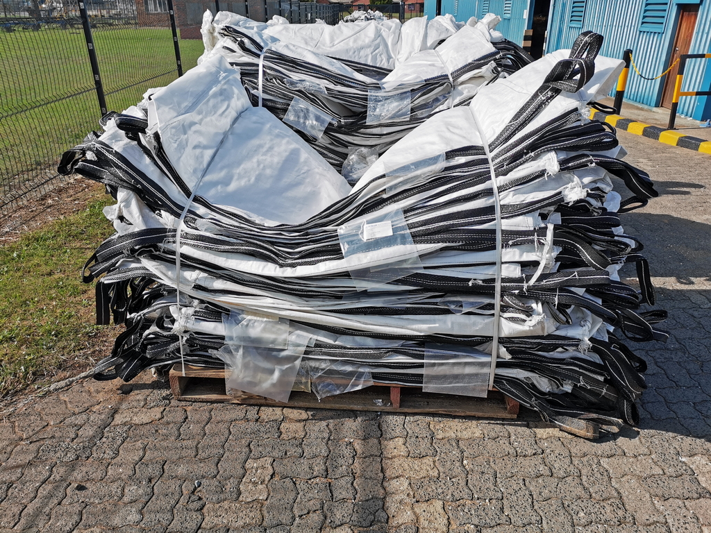 USED BULK BAGS - SASOLBURG (SA04-258-26)