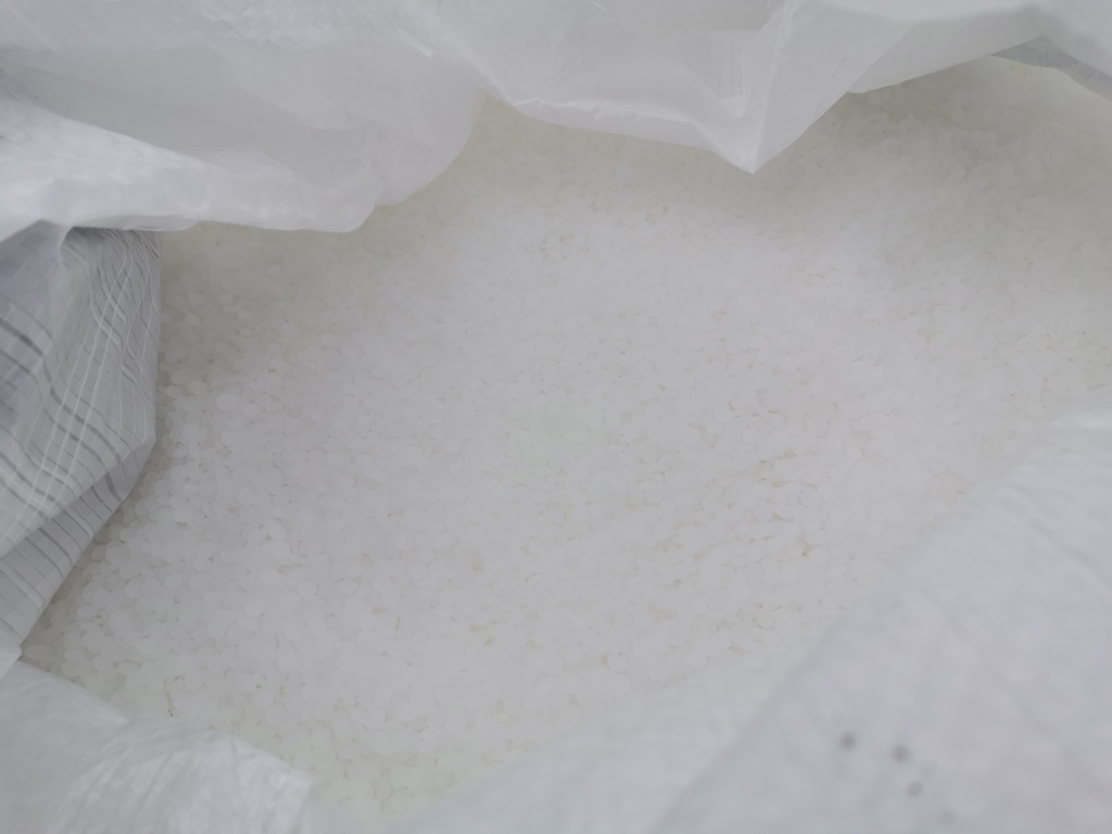 POLYETHYLENE MATERIAL & PLASTIC SPOOLS - SASOLBURG (SA04-264-26)