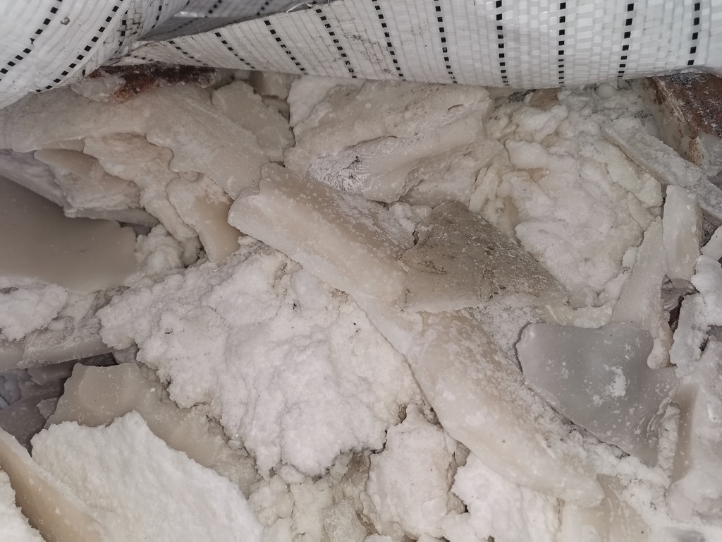 WAX MATERIAL - SASOLBURG (SA05-276-26)