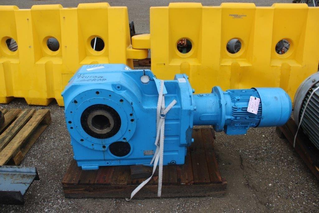 ELECTRICAL MOTORS, VALVES, GEARBOXES & INDUSTRIAL COMPONENTS - SECUNDA (SE04-2074-26)