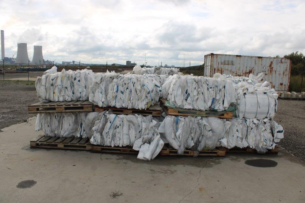 POLYETHYLENE BAGS - SECUNDA (SE05-2089-26)