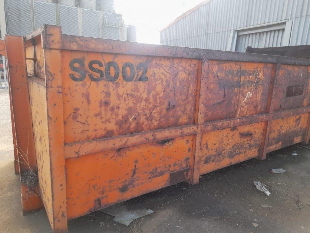 ROLL-ON OR ROLL-OFF BIN - SECUNDA (SE05-2090-26)