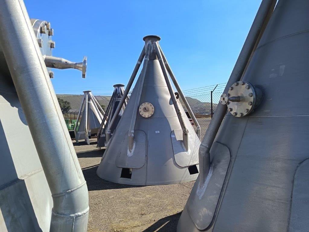 ALUMINIUM PIPES & CONES - SECUNDA (SE06-2105-26)